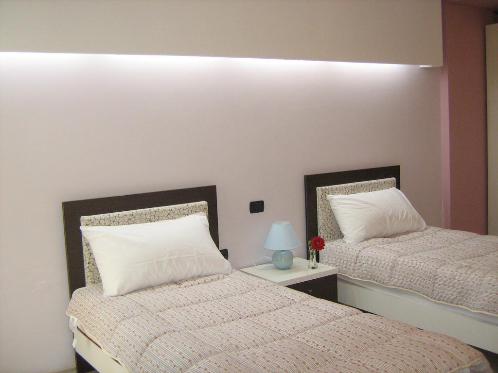 Hotel Albion Durres Ngoại thất bức ảnh
