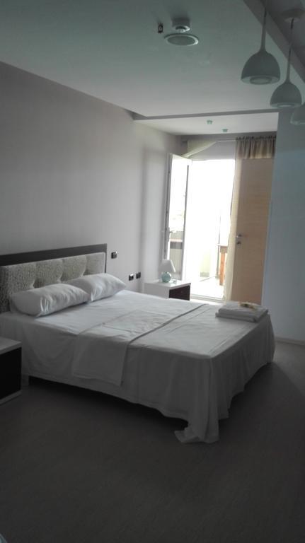 Hotel Albion Durres Ngoại thất bức ảnh